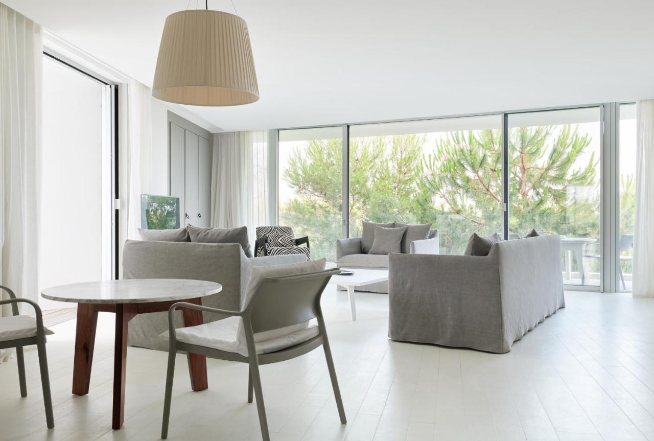 Hotel Plage Palace & Spa Palavas-les-Flots Exterior foto Interior of a suite at the Mandarin Oriental, Barcelona