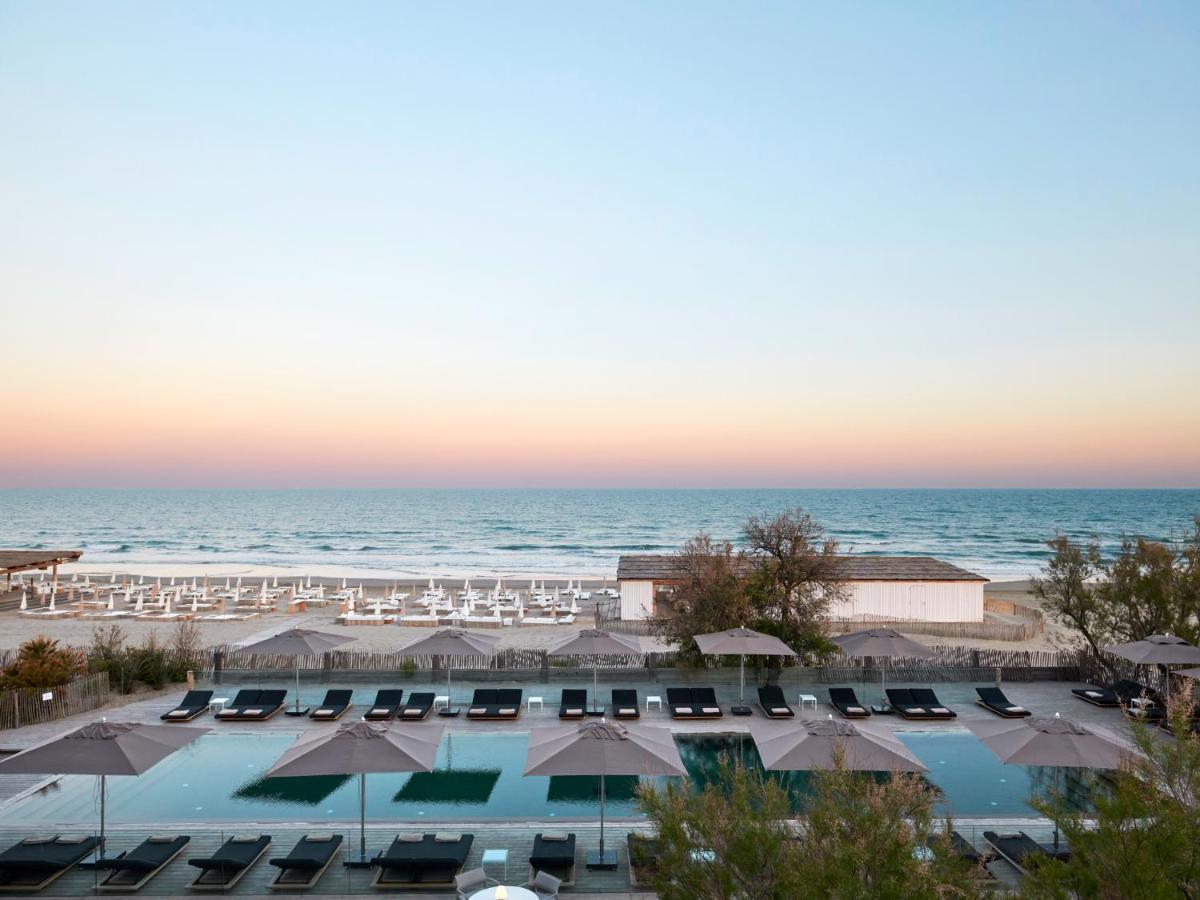Hotel Plage Palace & Spa Palavas-les-Flots Exterior foto The beach at the Grand Hotel