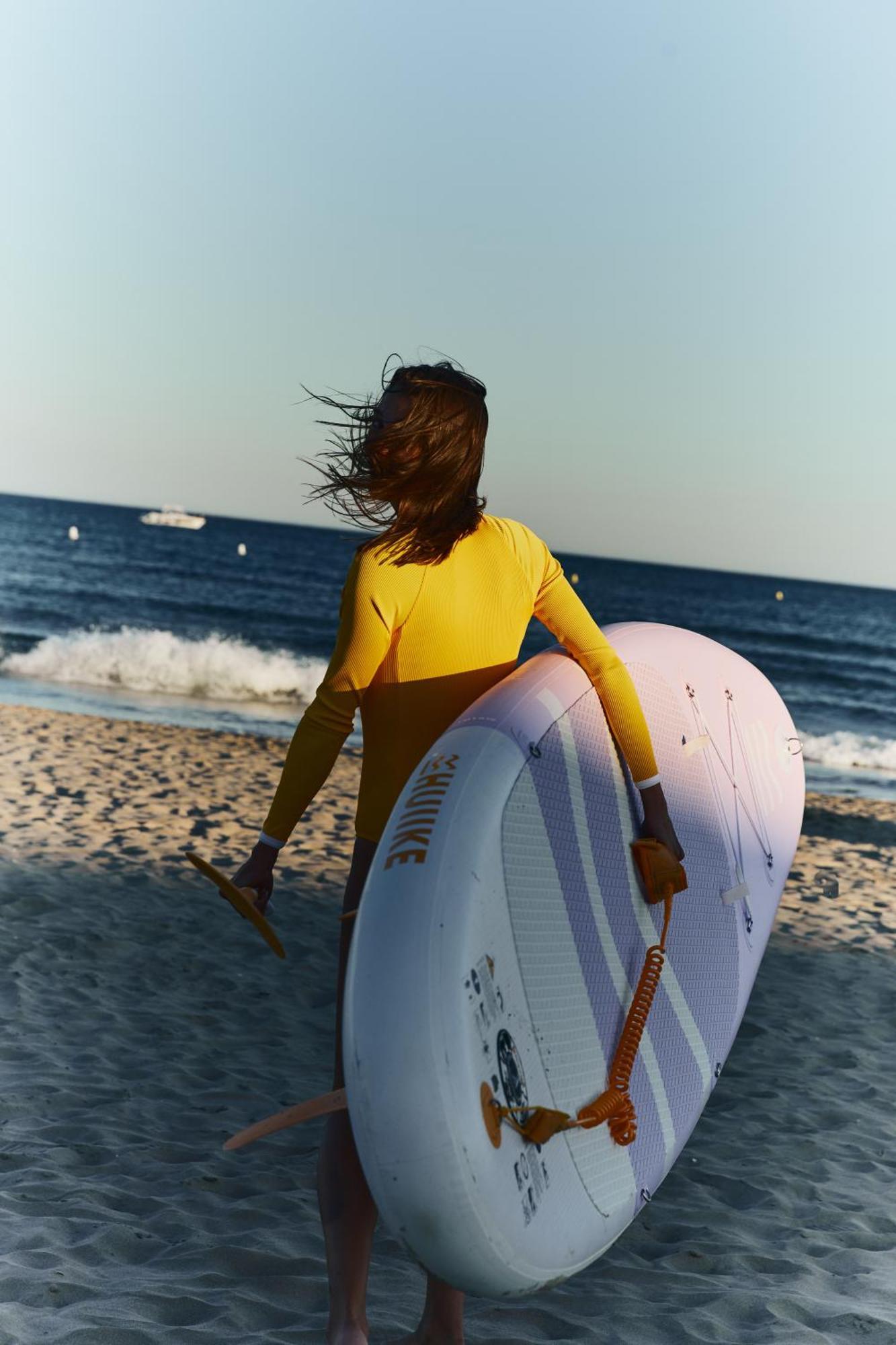 Hotel Plage Palace & Spa Palavas-les-Flots Exterior foto A surfer in a wetsuit