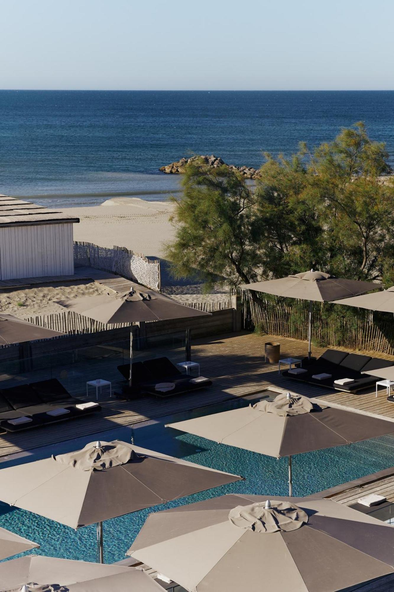 Hotel Plage Palace & Spa Palavas-les-Flots Exterior foto The beach at the hotel